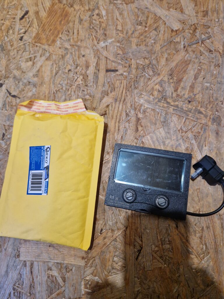 Filtr samościemniający do maski spawalniczej g01874