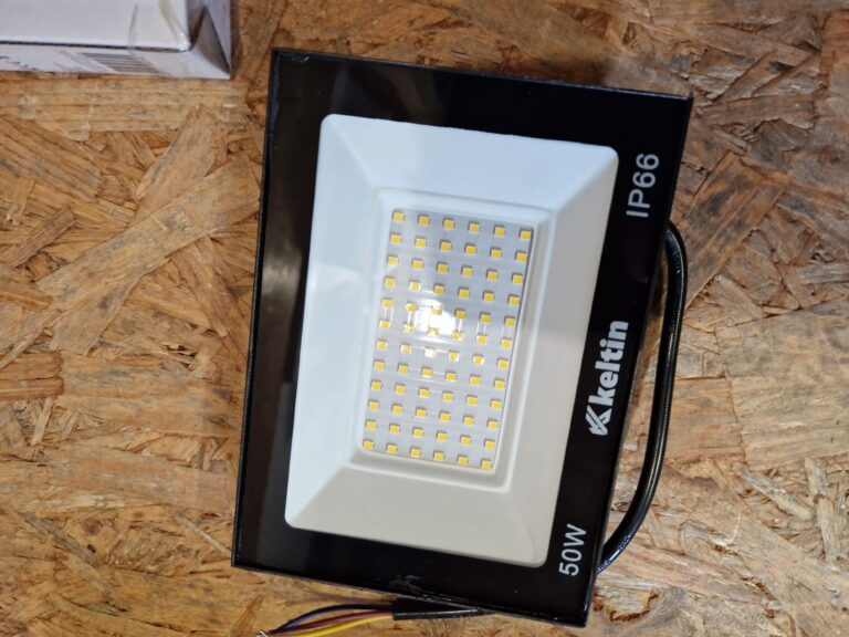 Naświetlacz LED 50W – barwa biała neutralna 4500K K02034