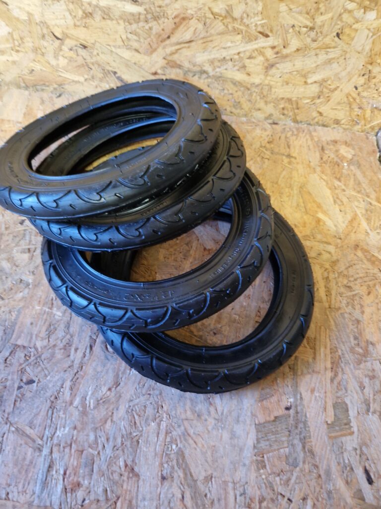 opona Rowerka 12×1/2x 2 1/4 P1021 OPC169