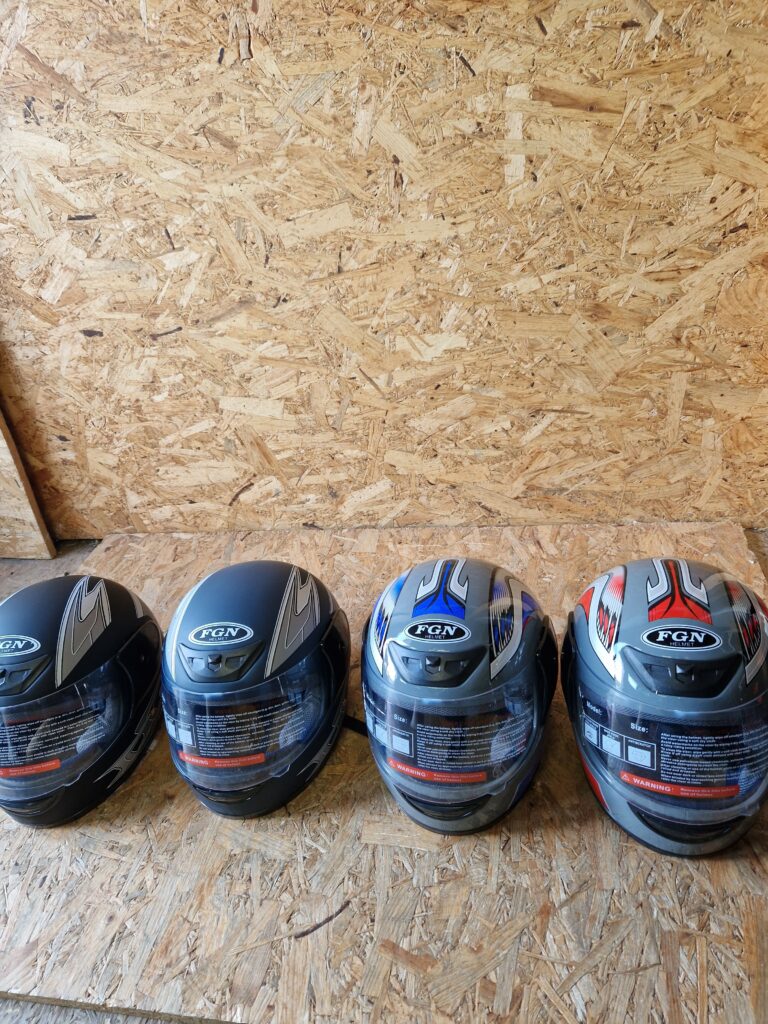 Kask Fgn Czarny Niebieski Biały Popielaty Uniwersalny