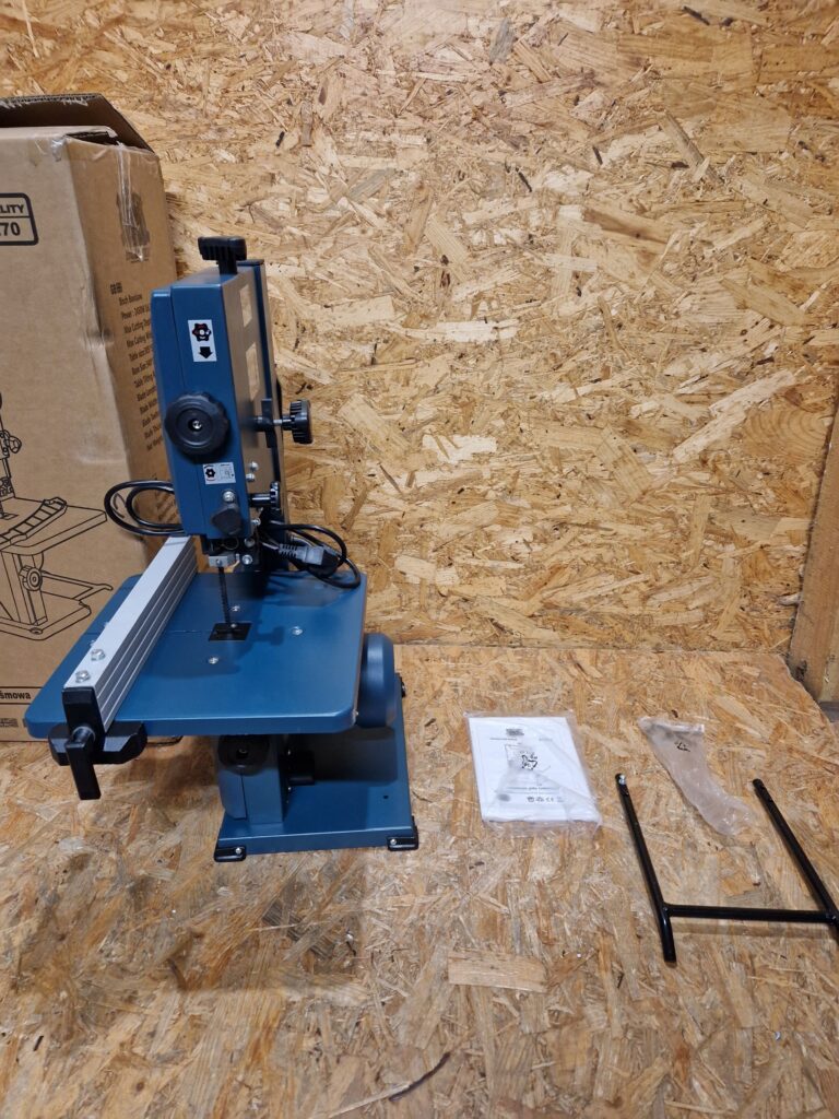 Piła Taśmowa BULL Tek 2450 W BT 1270 Głębokość Cięcia 80 mm Stół 0–45