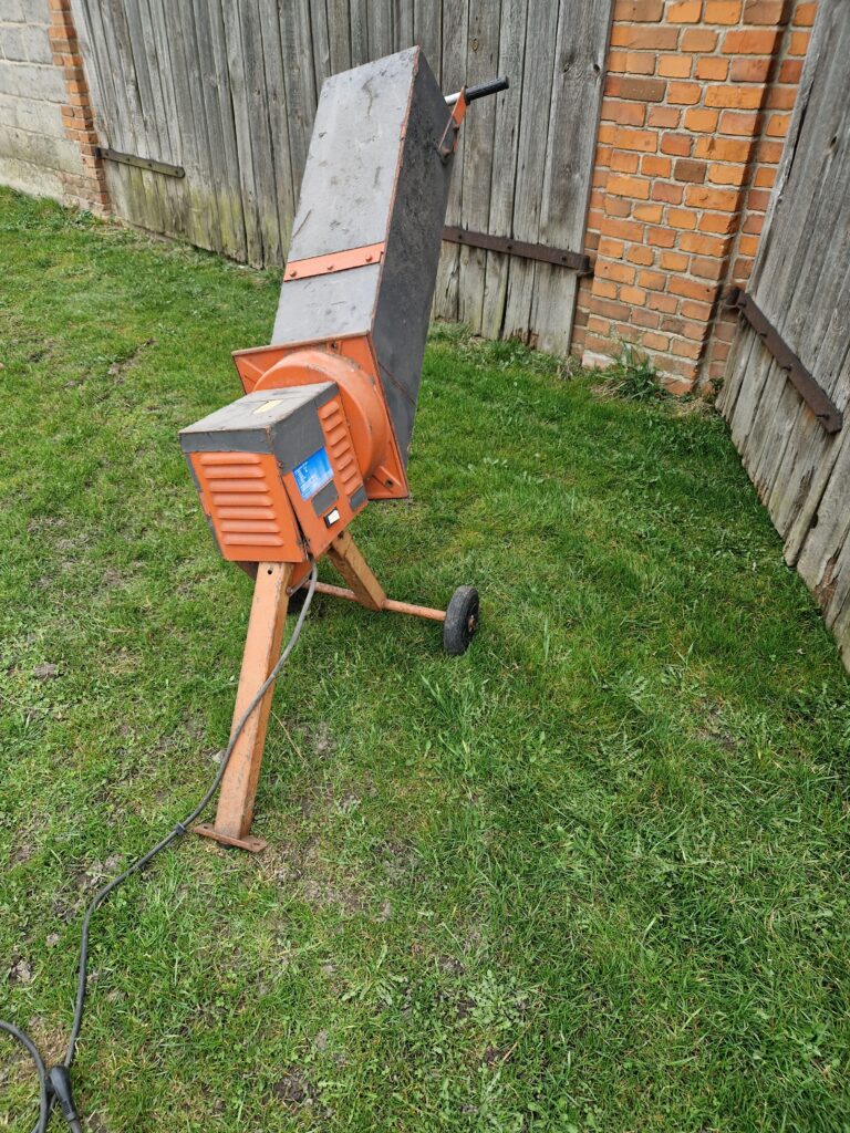 Rozdrabniacz do gałęzi Lescha ZAK 2000 1500 wat 230 v