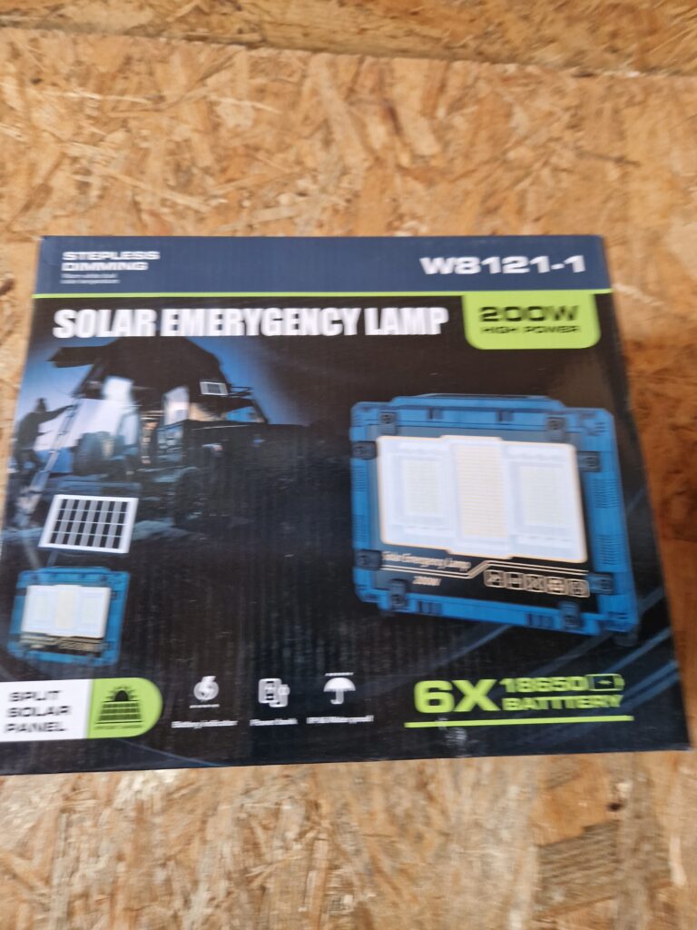 Przenośna Lampa Solarna LED Model W8121-1 – Niezależne Źródło Światła