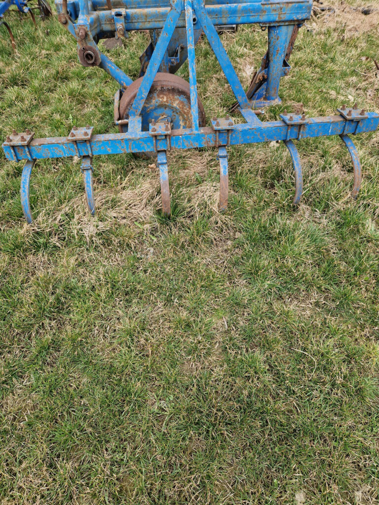 Radełko do traktora wyposażone w 6 radliczek to uniwersalne narzędzie